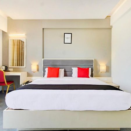Capital O 77219 Hotel Dwarwata Dharwad Luaran gambar