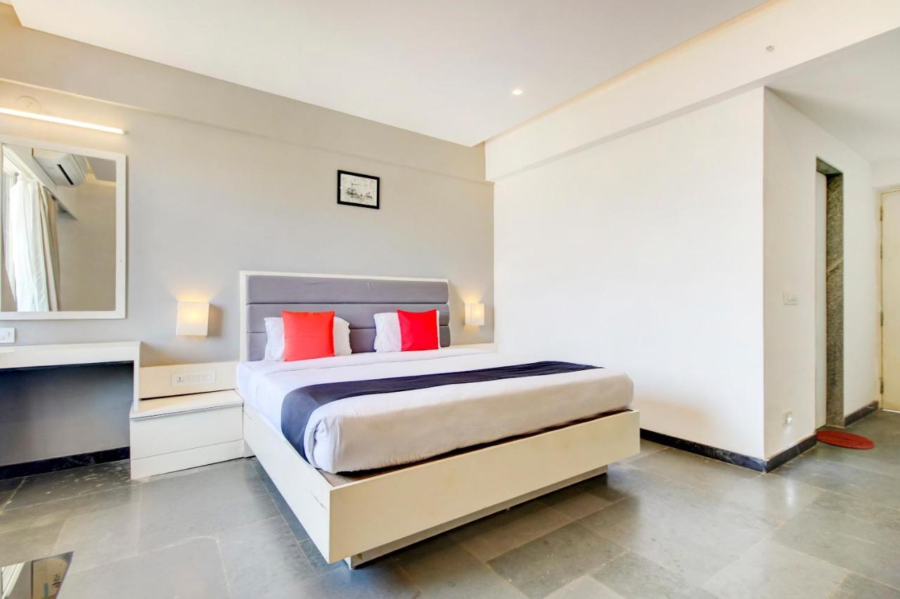 Capital O 77219 Hotel Dwarwata Dharwad Luaran gambar
