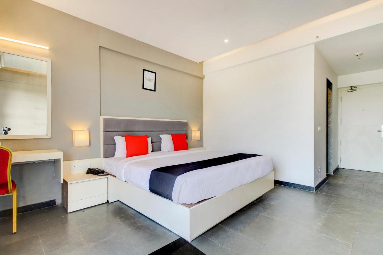 Capital O 77219 Hotel Dwarwata Dharwad Luaran gambar