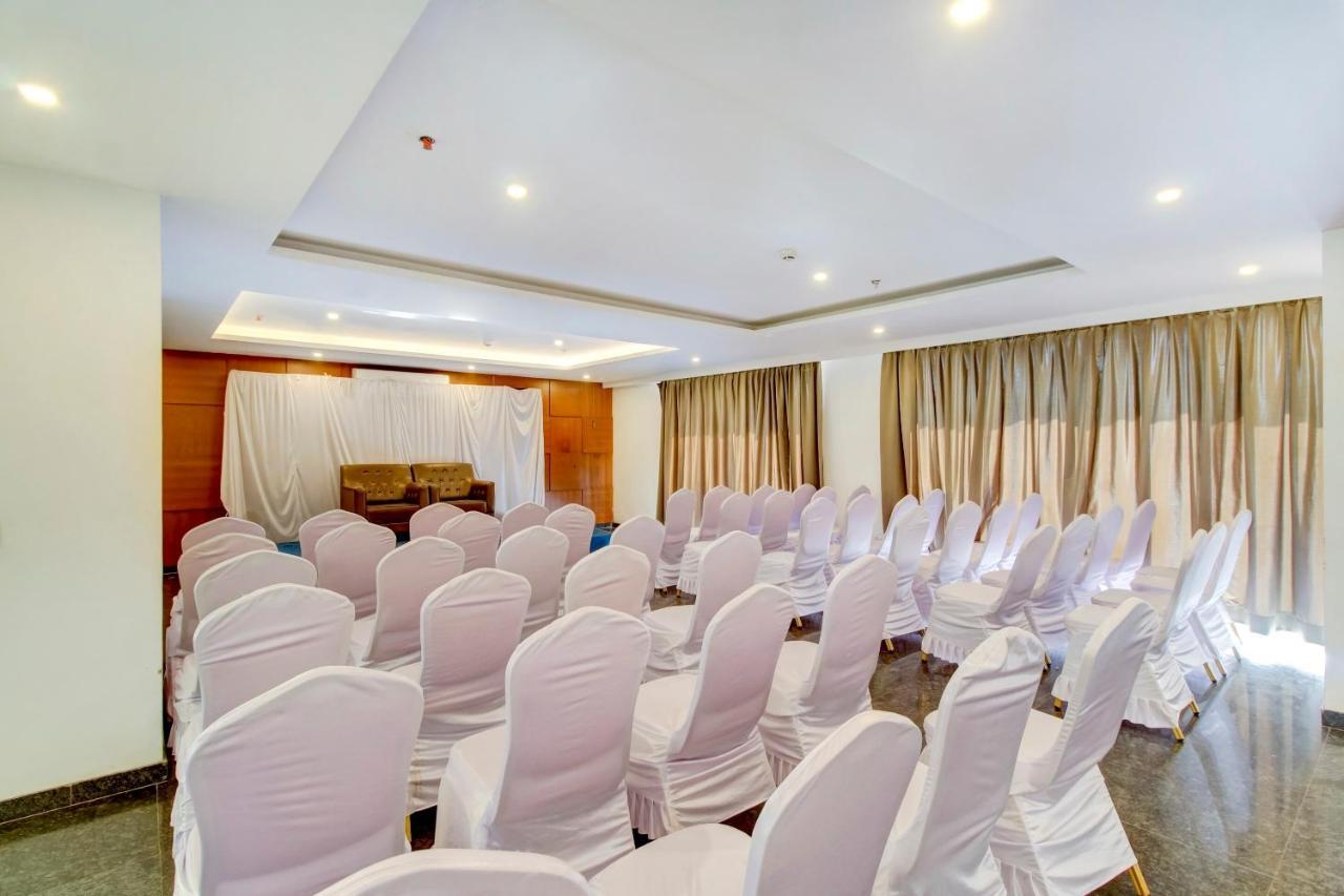 Capital O 77219 Hotel Dwarwata Dharwad Luaran gambar